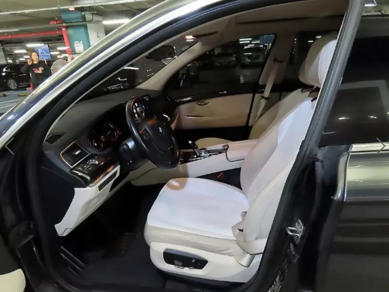 BMW 5-Series Gran Turismo