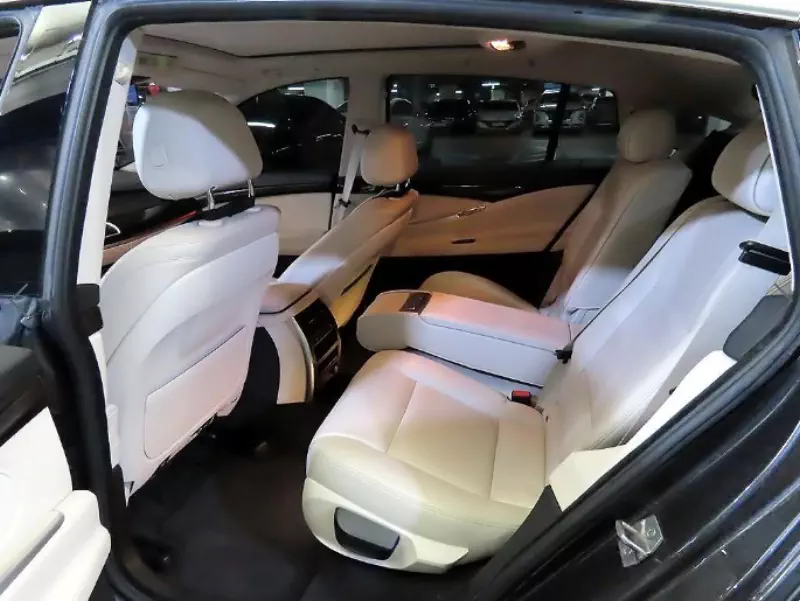 BMW 5-Series Gran Turismo