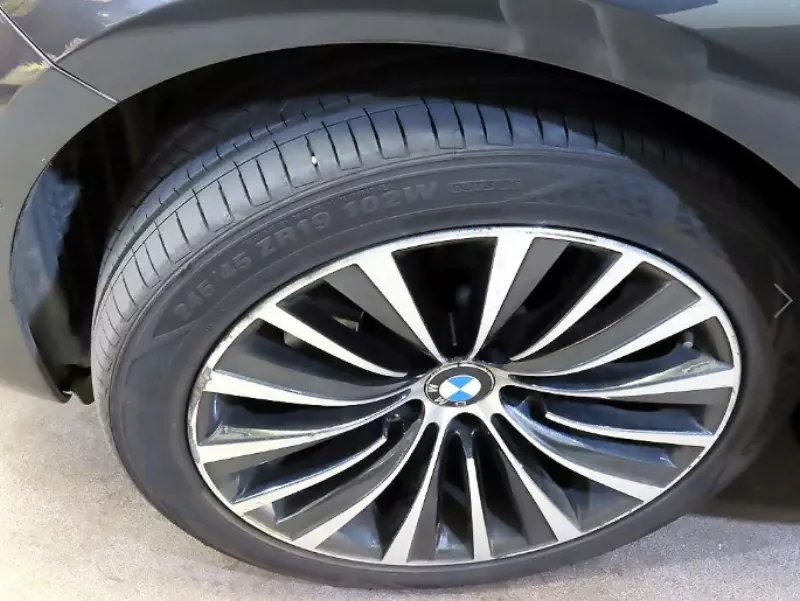 BMW 5-Series Gran Turismo