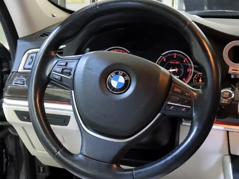 BMW 5-Series Gran Turismo