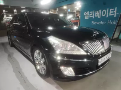 Hyundai Equus