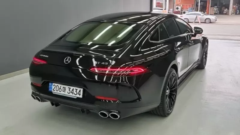 Mercedes-Benz AMG GT