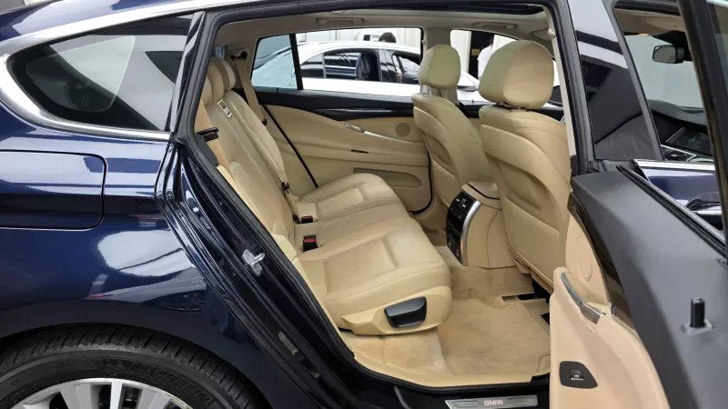 BMW 5-Series Gran Turismo