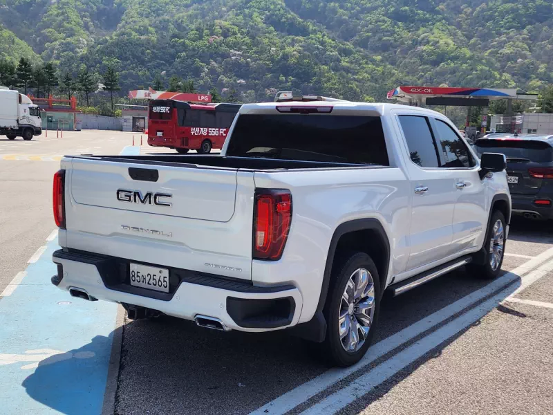 GMC SIERRA