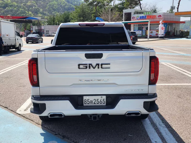 GMC SIERRA