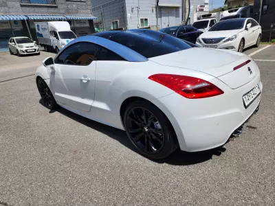 Peugeot RCZ