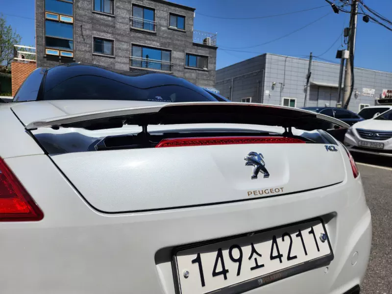 Peugeot RCZ