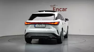 Lexus RX450h+