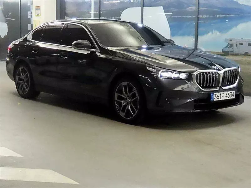 BMW 5-Series