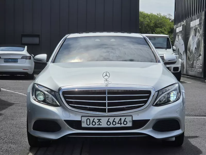 Mercedes-Benz C-Class