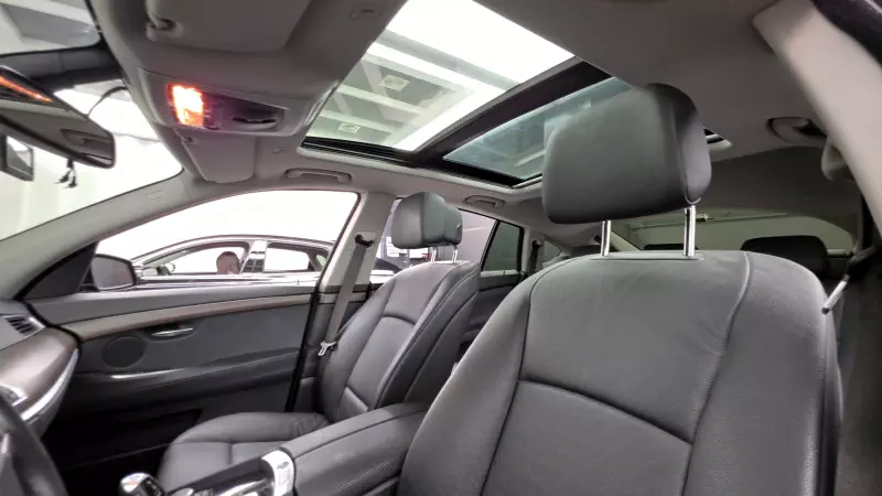 BMW 5-Series Gran Turismo