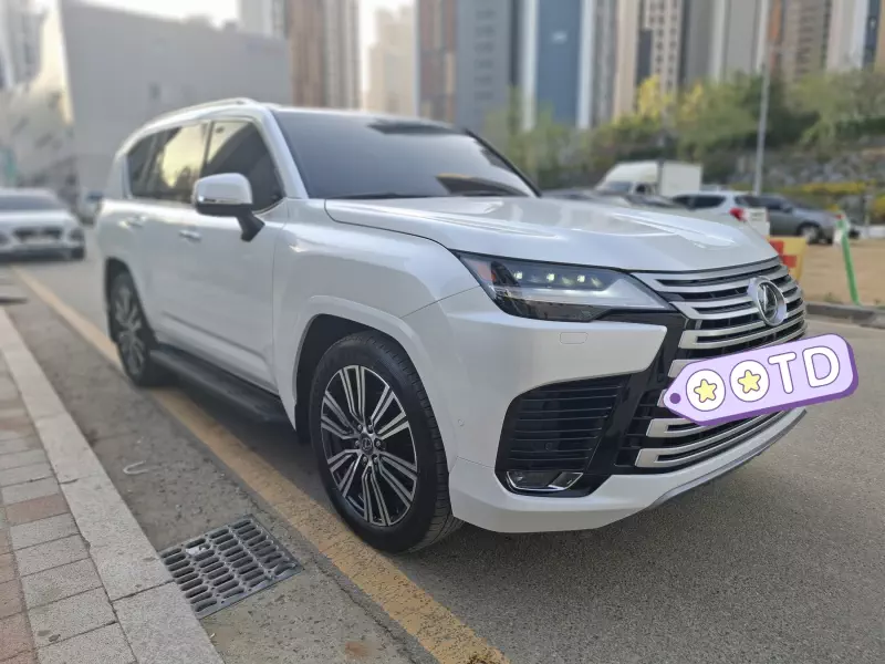 Lexus LX