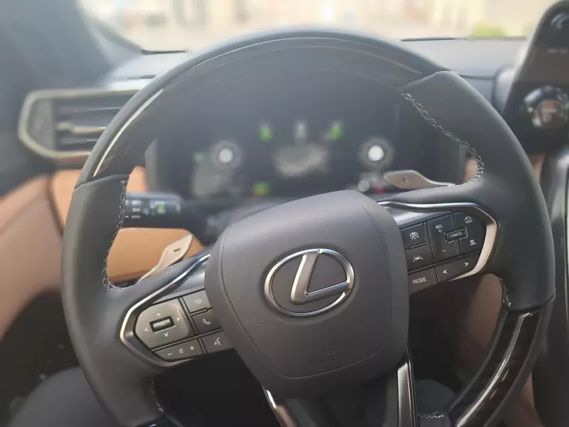 Lexus LX