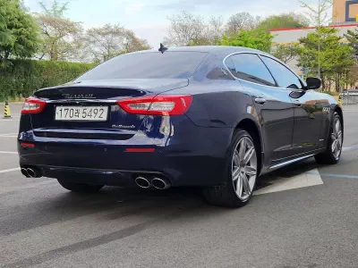 Maserati QUATTROPORTE