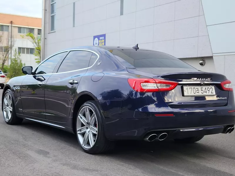 Maserati QUATTROPORTE