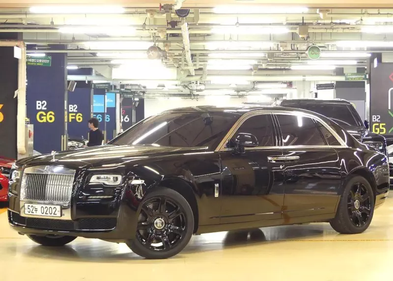 Rolls-Royce GHOST
