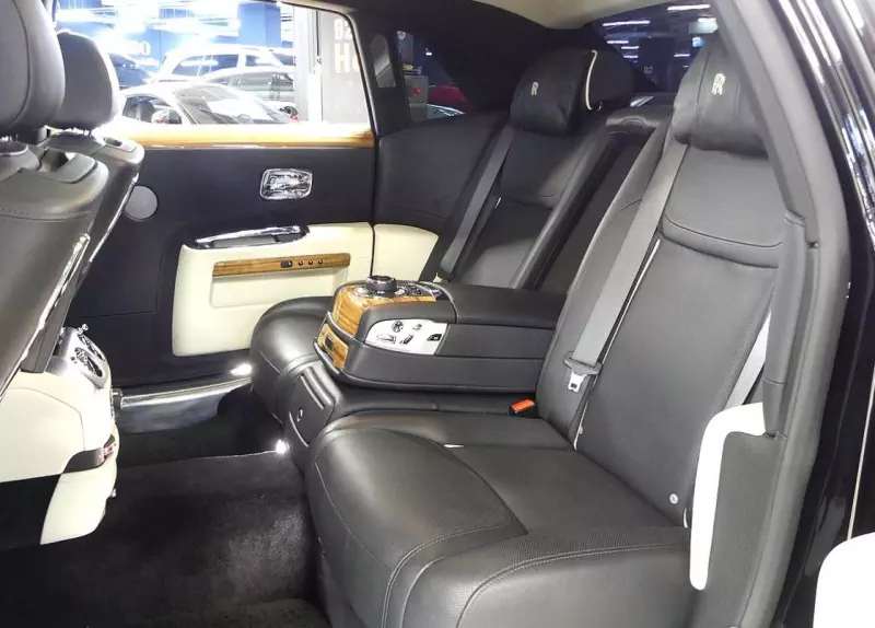 Rolls-Royce GHOST
