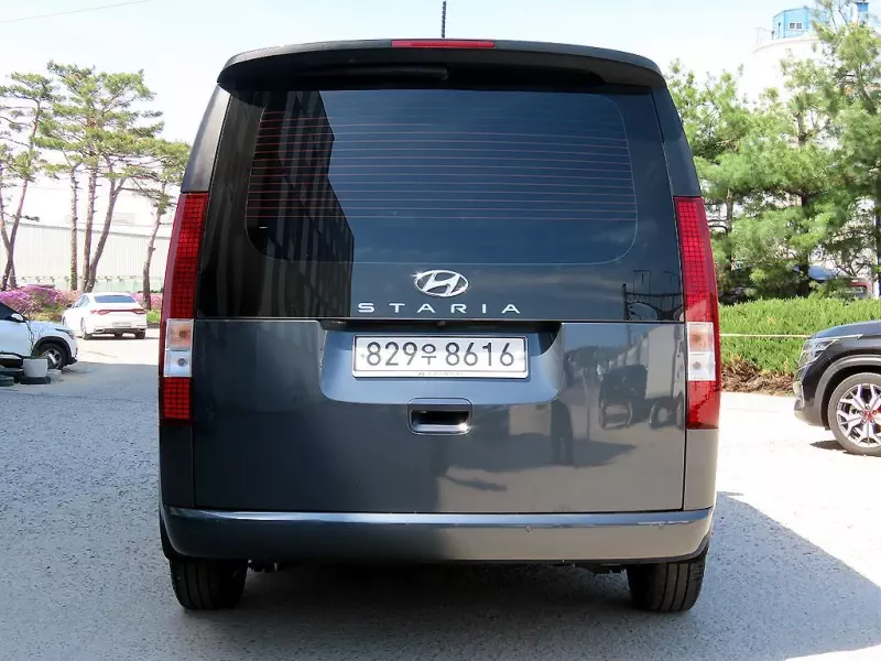 Hyundai Staria