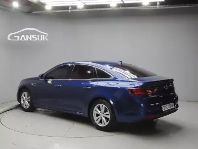 Renault SM6
