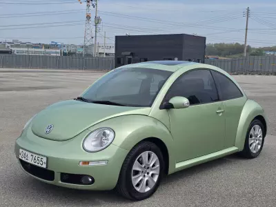 Volkswagen BEETLE
