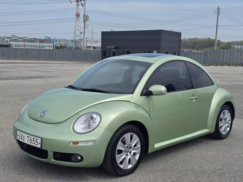 Volkswagen BEETLE