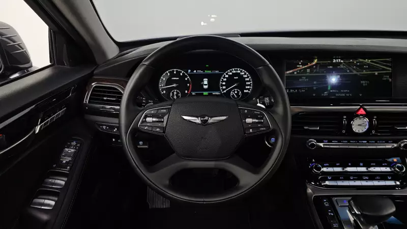 Genesis EQ900