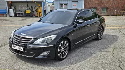 Hyundai Genesis