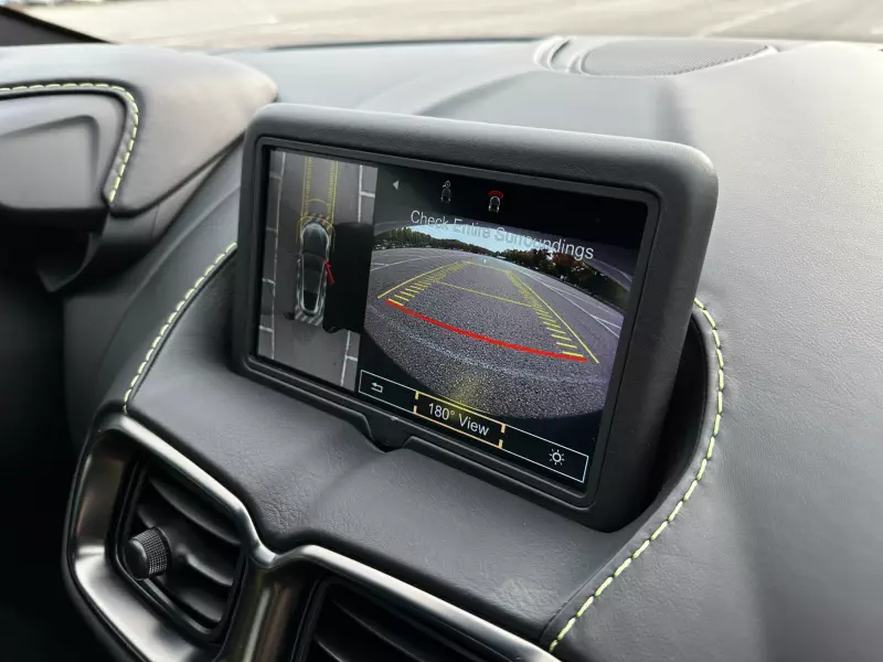 Aston Martin VANTAGE