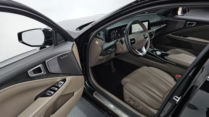 Kia K8