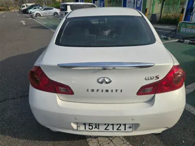 Infiniti G37