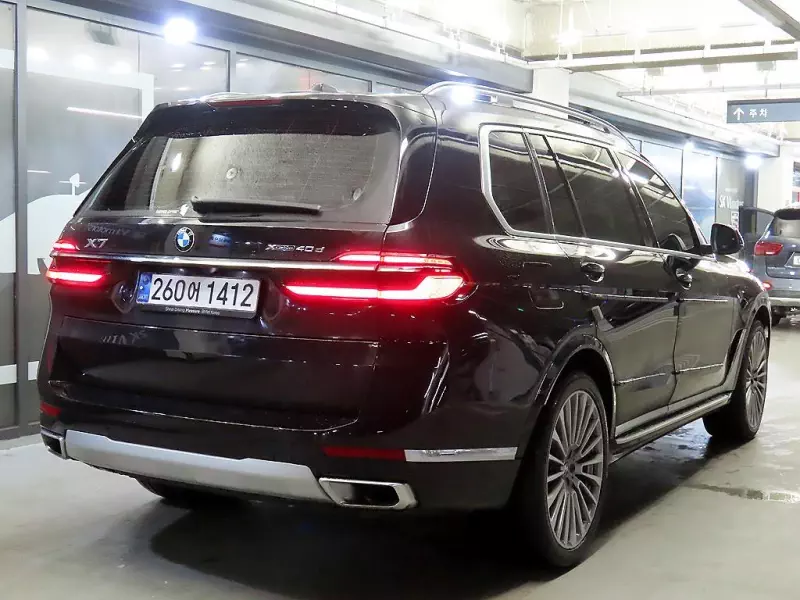 BMW X7