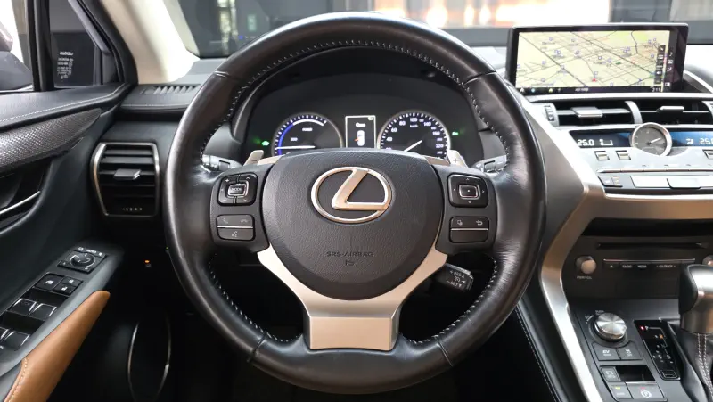 Lexus NX300h