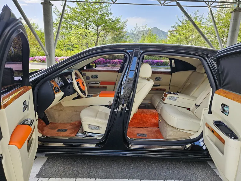 Rolls-Royce GHOST