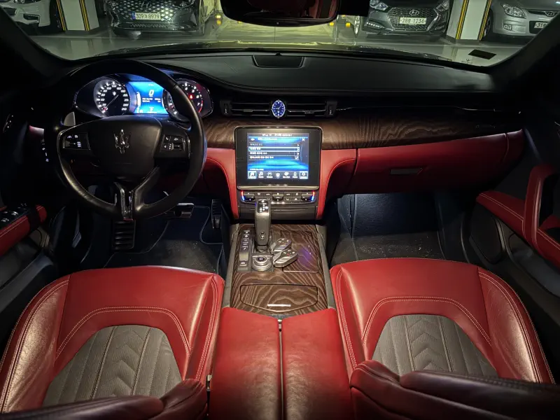 Maserati QUATTROPORTE