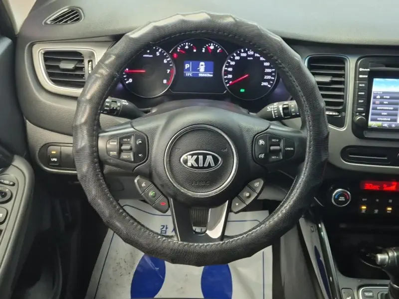 Kia Carens