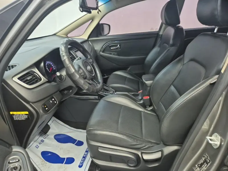 Kia Carens