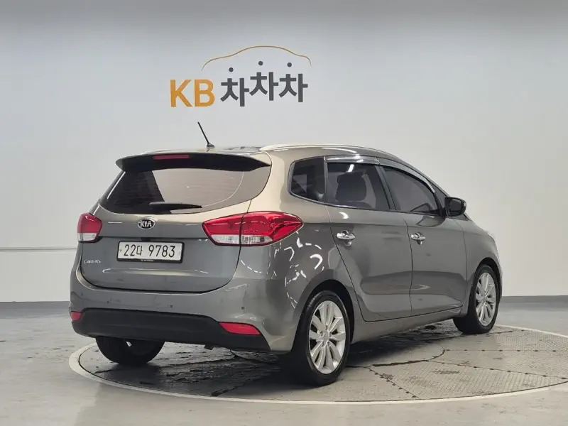 Kia Carens