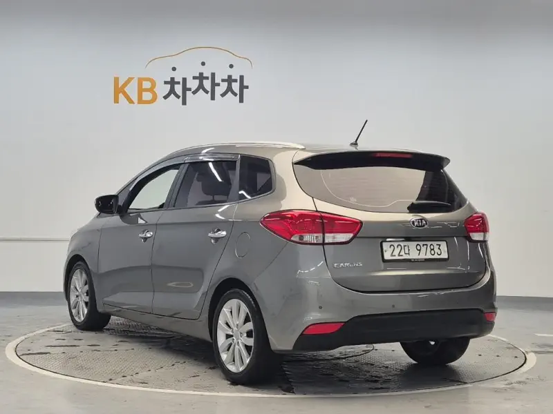 Kia Carens