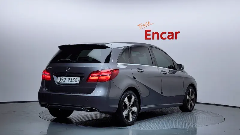 Mercedes-Benz B-Class