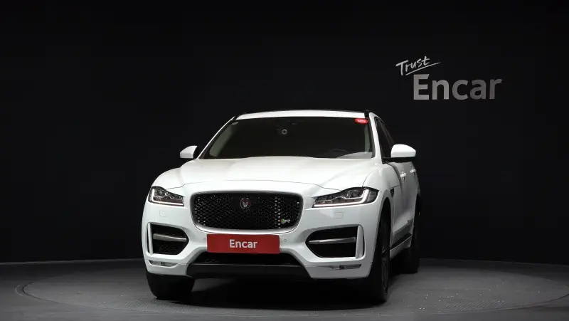 Jaguar F-PACE