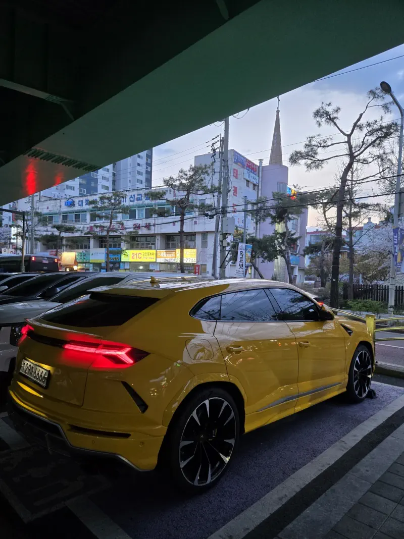Lamborghini URUS
