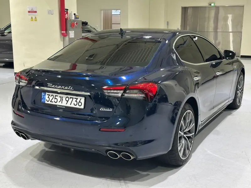 Maserati GHIBLI