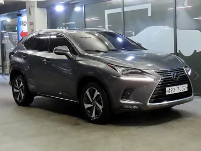 Lexus NX300h