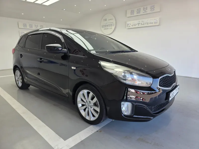 Kia Carens