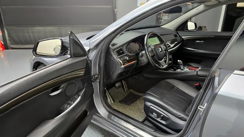 BMW 5-Series Gran Turismo