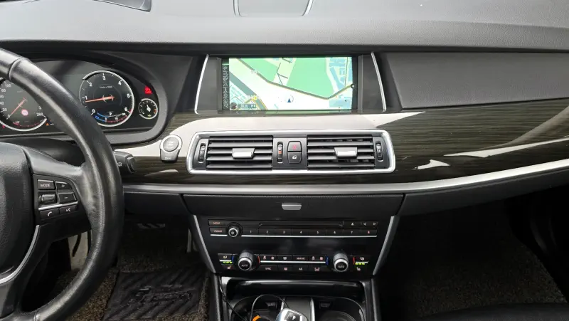 BMW 5-Series Gran Turismo