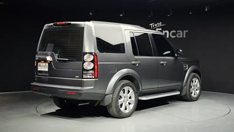 Land Rover DISCOVERY
