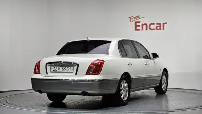 Kia OPIRUS