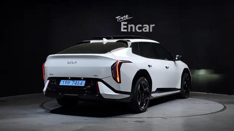 Kia EV4