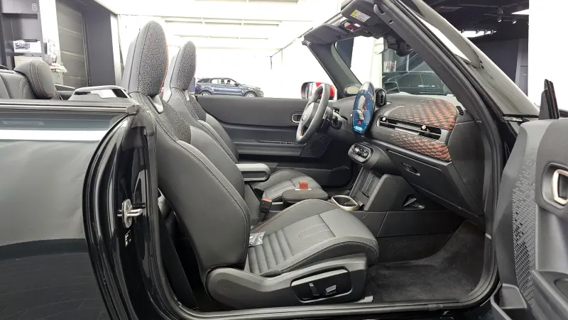 MINI Cooper Convertible